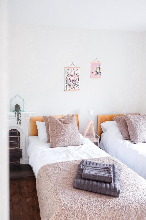 Gorgeous 3 Bed House In Matlock + Garden 'Lookout' Villa Bagian luar foto