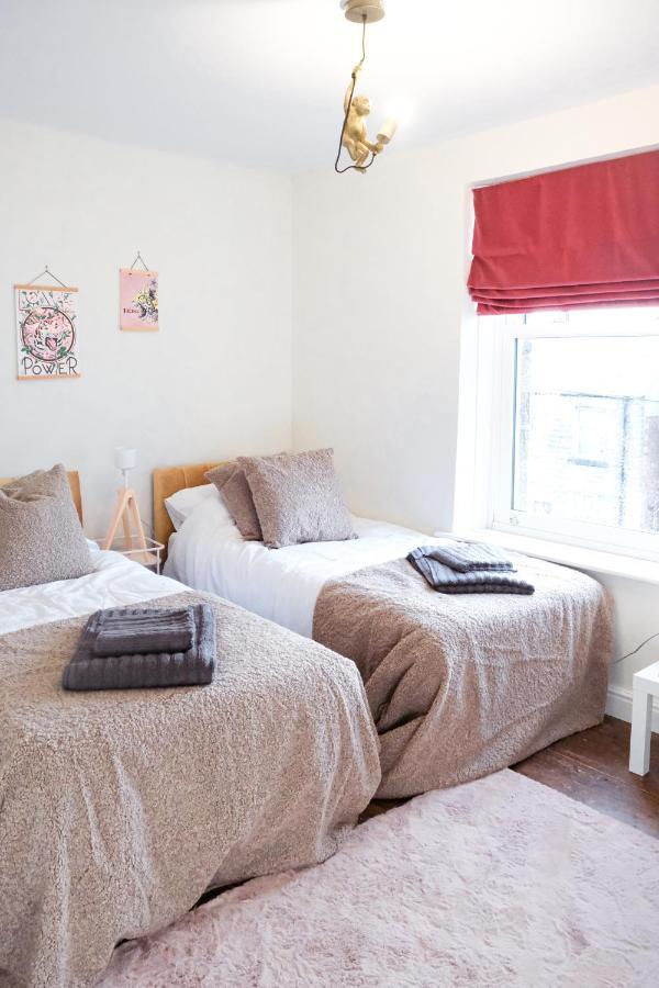 Gorgeous 3 Bed House In Matlock + Garden 'Lookout' Villa Bagian luar foto